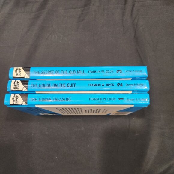 The Hardy Boys Mystery Stories Volumes 1-3 - Picture 3 of 6